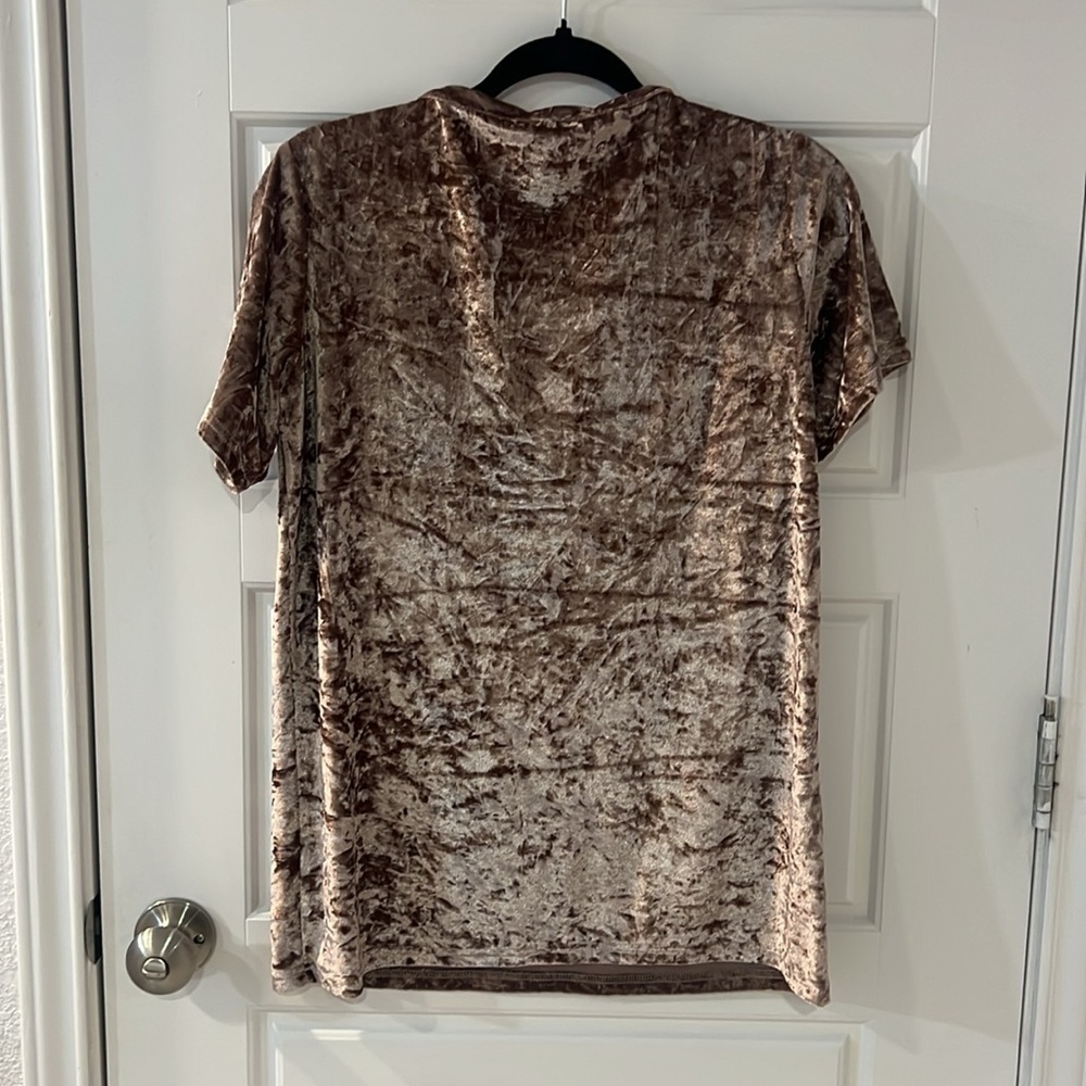 Entro Velvet Top - Picture 3 of 4